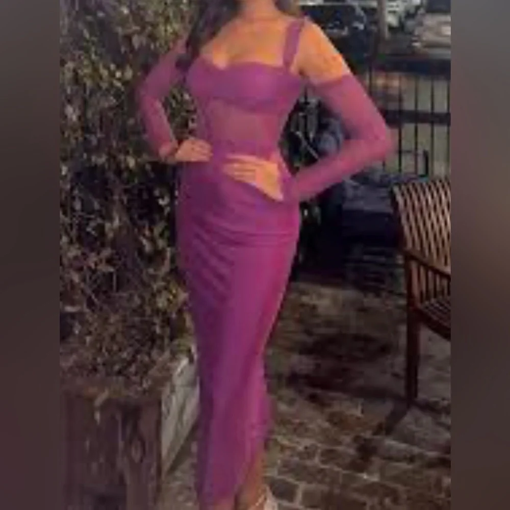 REVOLVE Lamoura Dress in Plum
Runaway The Label - Picture 2 of 12
